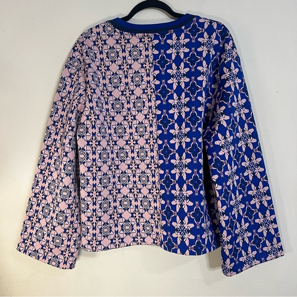 H&M Blue and White Asymmetrical Boxy - Picture 6 of 6